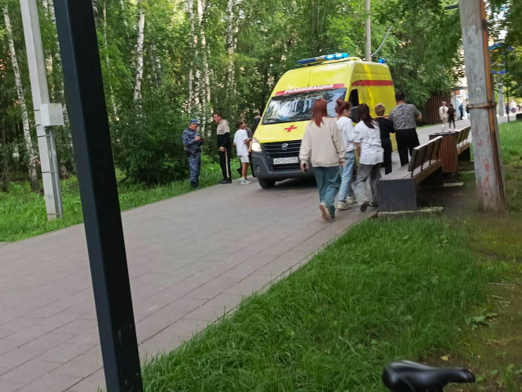 Пострадавшего госпитализировали на реанимобиле