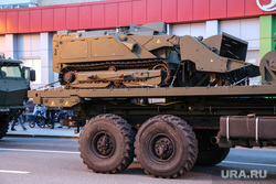 Репетиция парада к 9 Мая. Тюмень, военная техника, боевой робот
