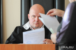 Алексей Акатышев сменил судейскую мантию на адвокатское удостоверние