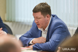 Утверждение депутатами собрания Калининского района Владимира Шамне на пост и.о. главы. Челябинск