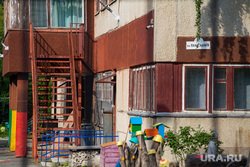 Детский сад № 546, гараж и дом № 21 на улице Симферопольской. Екатеринбург, детский сад 546