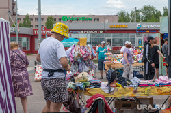Всесезонный курорт Губаха. Пермский край. Пермь, барахолка, контрафакт, стихийная торговля, торговля одеждой, рынок одежды