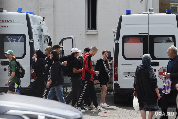 Прощание с погибшими под завалами при обрушении дома по улице Сибирская 81 в Нижнем Тагиле