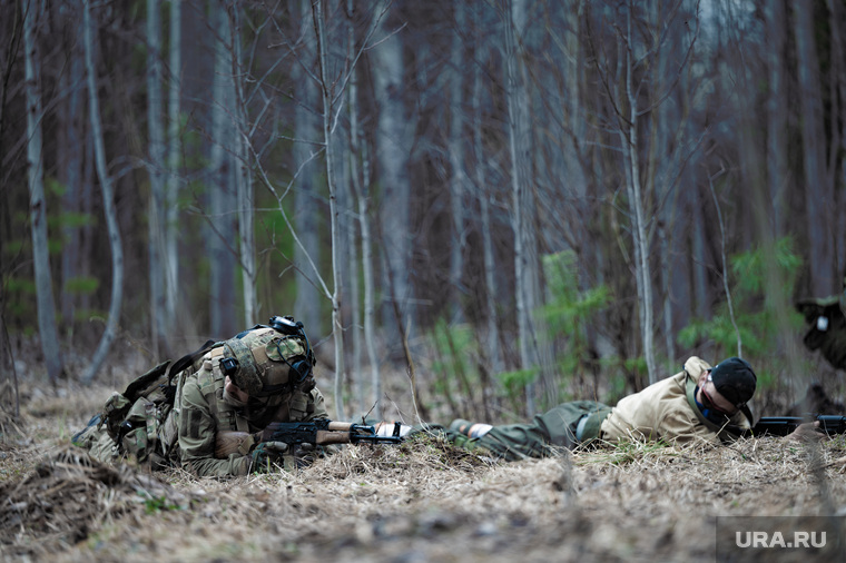 Военно-тактическая подготовка гражданского населения на полигоне. Пермь