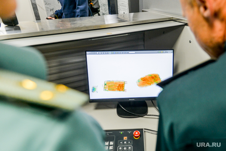 Таможенный пост «Аэропорт Баландино», прибытие рейса Душанбе - Челябинск. Челябинск 