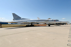 Военный самолет. Бомбардировщик Ту-22. Stock, ту-22, ту-22м3