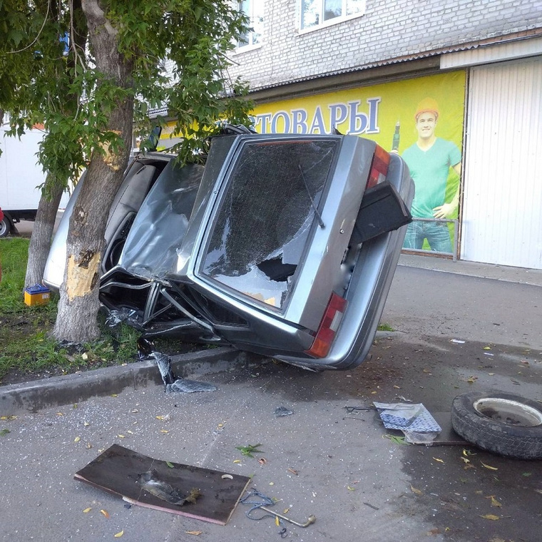 Легковушка разбилась в Шадринске