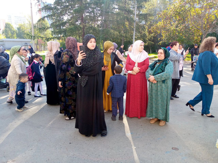 Группа поддержки — мамы и бабушки