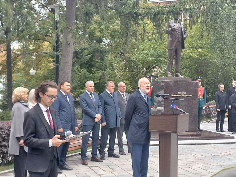 В открытии памятника участвовал Павел Крашенинников, презентовавший после церемонии свою новую книгу «Государство против революции. 1923-1938»