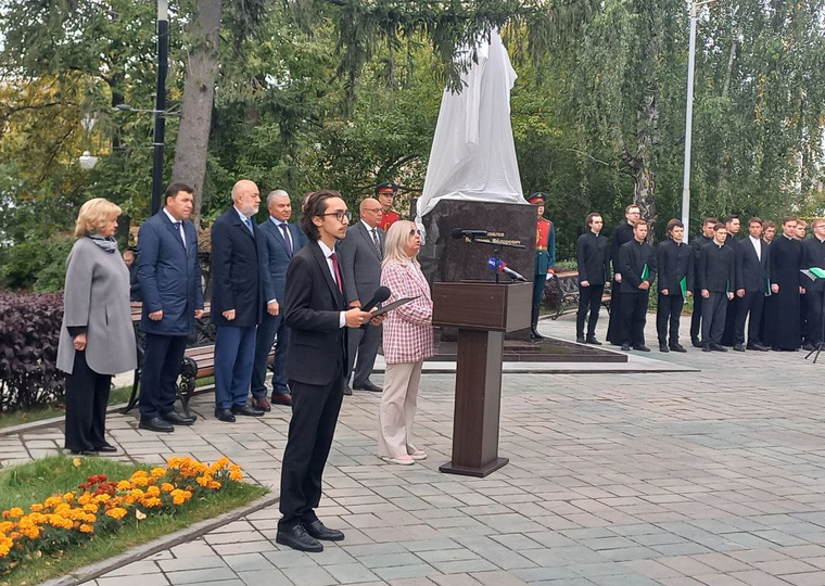 Дочь Яковлева Вера Минина