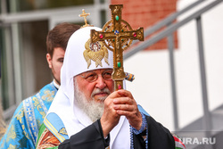 Освящение надвратной иконы на Спасской башне Кремля патриархом Кириллом. Москва, крест, патриарх кирилл, служба, благословение, христианство, православие, благословление