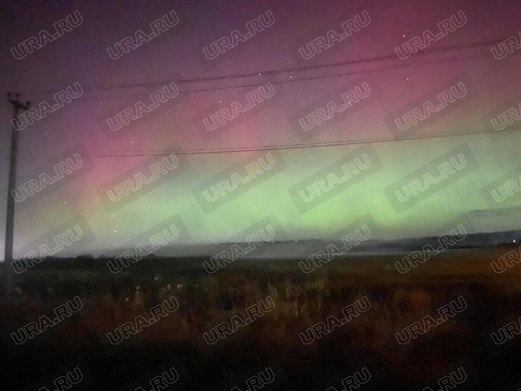 Северное сияние было примерно в половине первого ночи