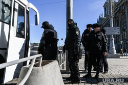Рейд по проверке документов у ТРЦ Пассаж. Екатеринбург, рейд полиции