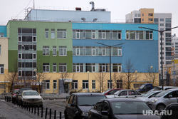 Дом № 26 на улице Шаманова. Екатеринбург, академический район, школьное образование, школа 16
