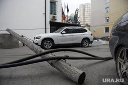 Ухудшение погоды в Екатеринбурге, провода, столб