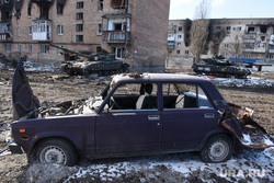 Ситуация в Волновахе после частичного освобождения. ДНР, военная техника, армия, военные, пожарище, руины, трофеи, днр, сгоревшая машина, зачистка, последствия взрыва, танк, всу, последствия обстрела, волноваха, z войска, разбитая техника