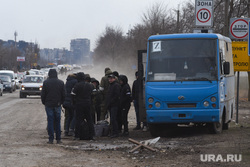 Эвакуация людей из осажденного Мариуполя. Украина, автомобили, колонна, эвакуация, машины, украина, мариуполь, беженцы, гуманитарная катастрофа