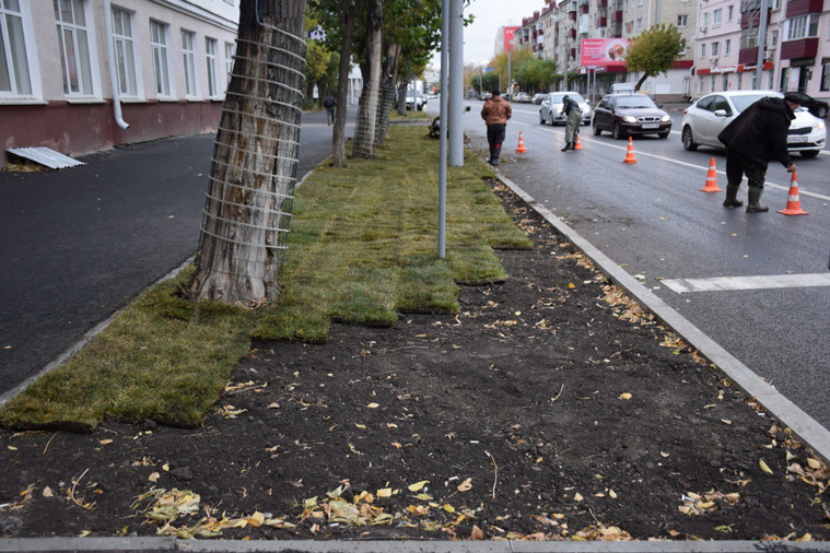 Благоустройство улицы Коли Мяготина продолжается