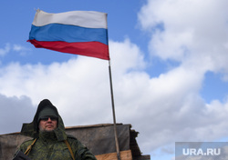 Обстановка в освобожденных районах в г. Мариуполь. Украина, армия, военные, блокпост, украина, мариуполь, война, флаг днр, военнослужащий, вежливые люди, солдат, сво, специальная военная операция