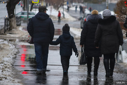 Число одиноких отцов в России к 2024 году выросло на 7,3% — до 1,13 млн человек