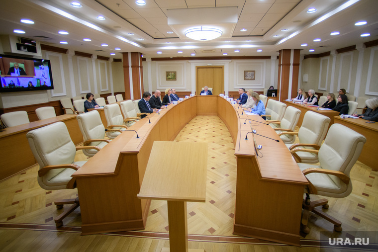 Заседание комитета Законодательного собрания Свердловской области по бюджету и финансам. Екатеринбург 