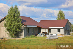 Колесниково. Курган, частный дом, стройка