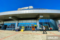 Выставка Коммерческий автотранспорт. Челябинск, трактор, ледовая арена трактор, ла трактор