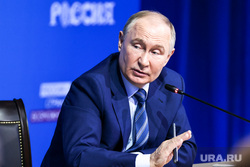 Владимир Путин на ВДНХ. Москва, путин владимир