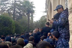 протесты в Абхазии