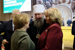 Делегацию спикер заксо возглавила вместе с митрополитом Кульбергом