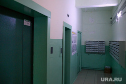 Жилой дом на ул Республики 92. Тюмень., лифт, почта, подъезд, ящик, Дом на ул Республики 92