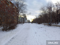 Уборка снега в Октябрьском районе. Екатеринбург 