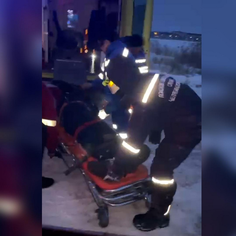 Раненому оказали первую помощь