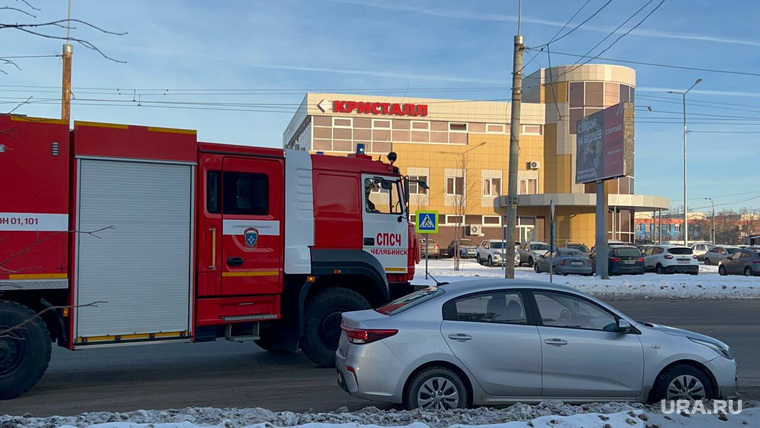 Пожар в промзоне Челябинска. Челябинск