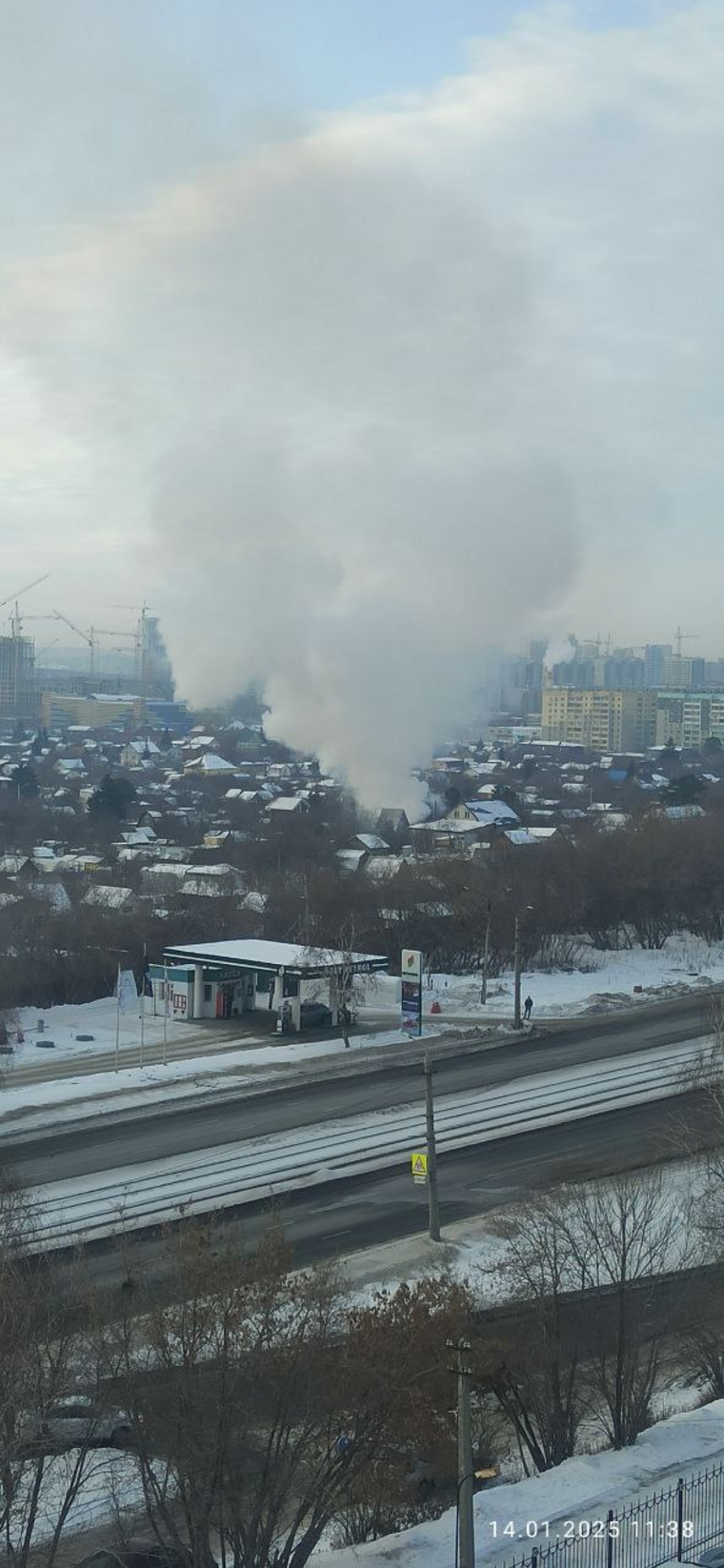 Угрозы распространения пожара нет