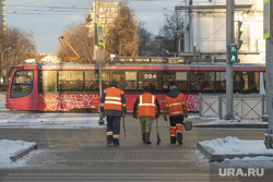 Пермский краевой форум Общественности и добровольчества. завод Шпагина. Пермь, дорожные рабочие, зима, трамвай, три богатыря