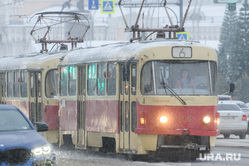 Снегопад. Екатеринбург , снег, снегопад, зима, трамвай 6