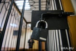 Избрание меры пресечения криминальному авторитету Андрею Овчинникову, известного под кличками Овчина и Банзай. Свердловская область, Березовский, арест, суд, мера пресечения, клетка, судебное заседание