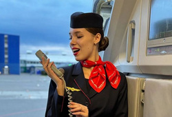 Девушка находит время между полетами, чтобы заниматься хобби и встречаться с друзьями
