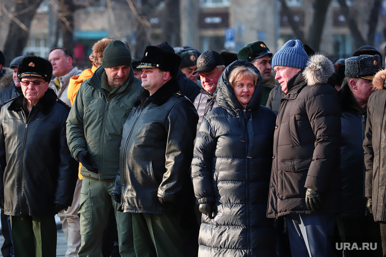 Возложение венков к памятнику маршалу Жукову. Екатеринбург