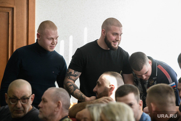 Оглашение приговора банде, устроившей кровавую бойню в бильярдной. Екатеринбург 