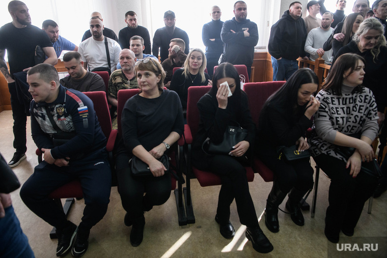 Оглашение приговора банде, устроившей кровавую бойню в бильярдной. Екатеринбург 