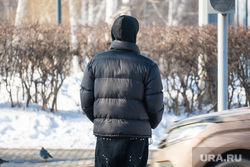 Клипарт. Пермь, пешеходный переход, зима, парень, подросток, автомобиль, мужчина, солнечный день