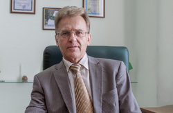 Алексей Андреев родился в Оренбуржье, учился в Москве и работал в Краснодаре