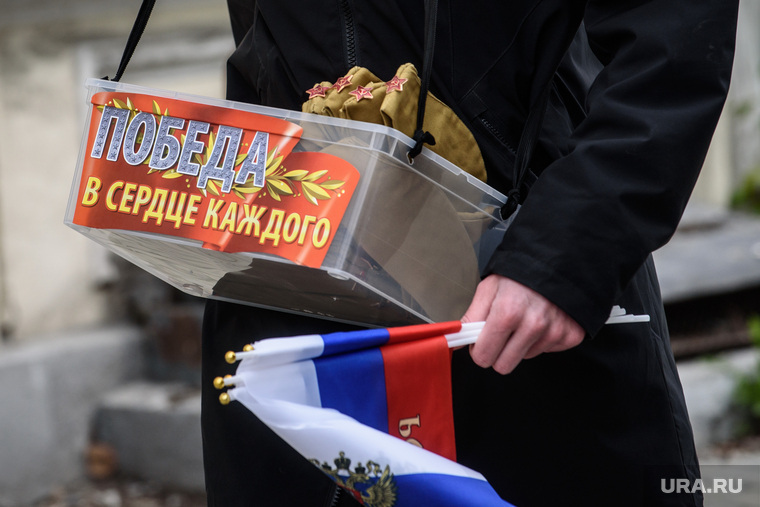 Адские пробки, красивый салют, отложенный концерт: в Екатеринбурге отгремел День Победы, онлайн