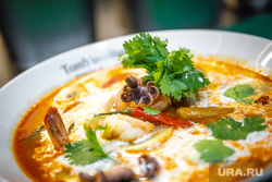 Tom Yam Bar в ТЦ «Гринвич». Екатеринбург , блюдо, суп, тарелка с едой, том ям, еда