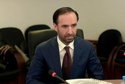 Больше о себе Садихов обещает рассказать позднее