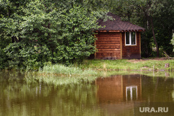 Клипарт. Свердловская область , лес, пруд, водоем, юго западный лесопарк, домик в лесу