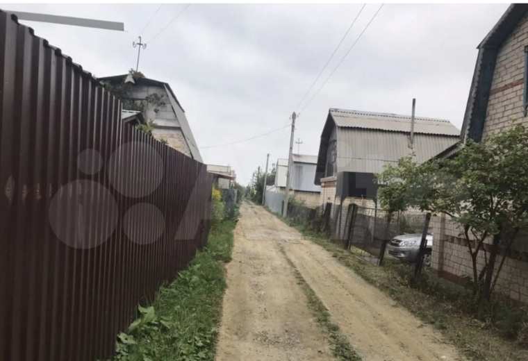 На ЧТЗ в СНТ «Тракторосад 4» продают сад за 200 000 рублей (50 000 рублей) за сотку