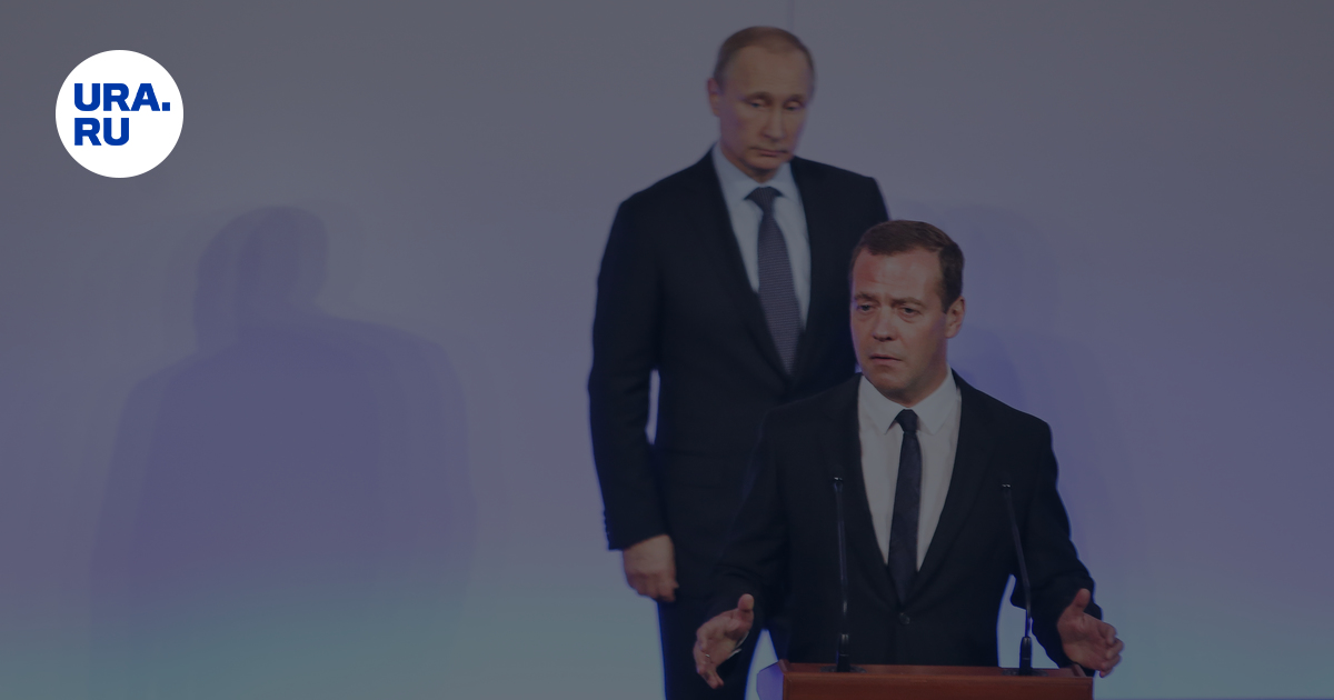 Награда медведеву. Заслуги Медведева. Вручение наград Путиным в Кремле. Заслуги Дмитрия Медведева.
